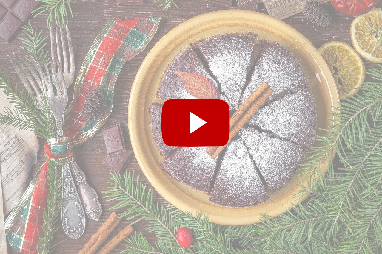 Bakers Dozen Cinnamon Christmas Cake
